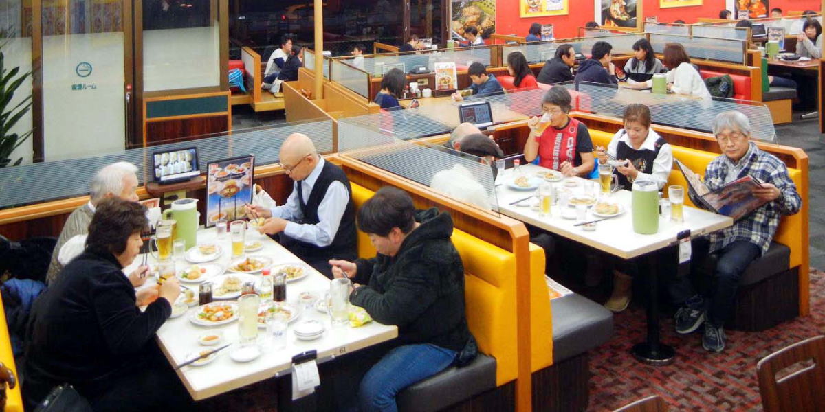 ▲忘年会「餃子の王将」