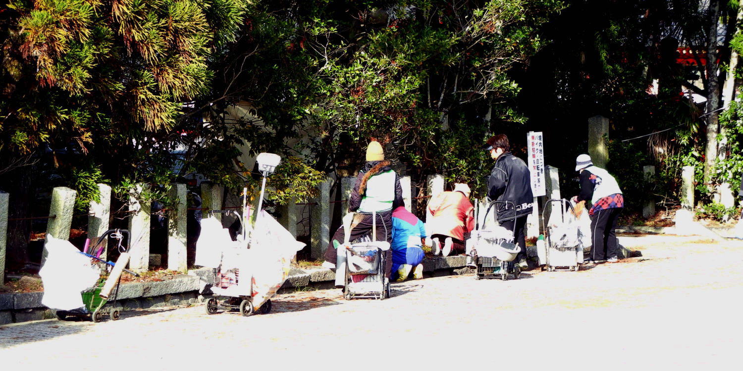 ▲側溝の清掃　1月4日