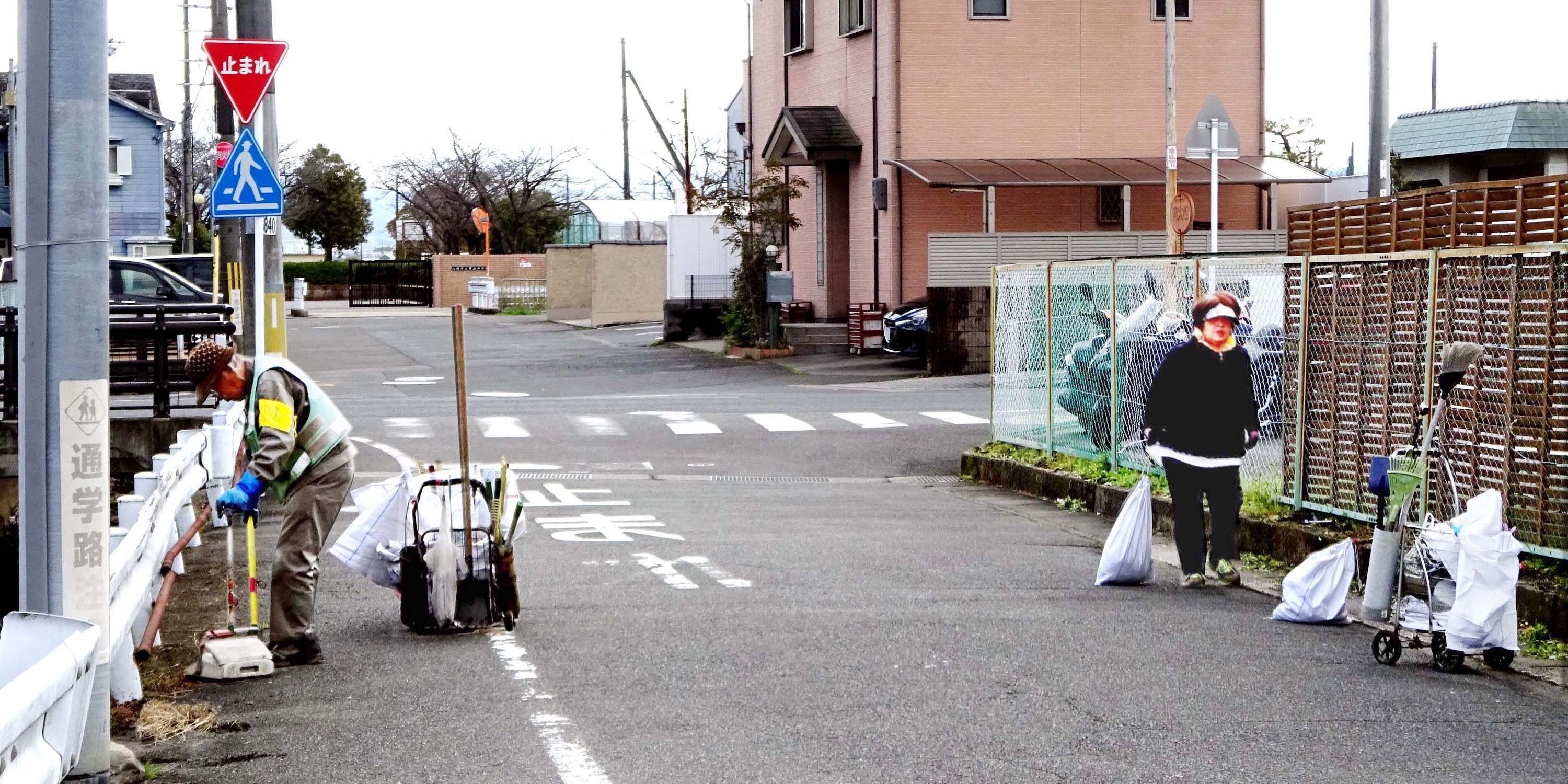 ▲3月20日(日) 府道脇の清掃 (八幡五反田)